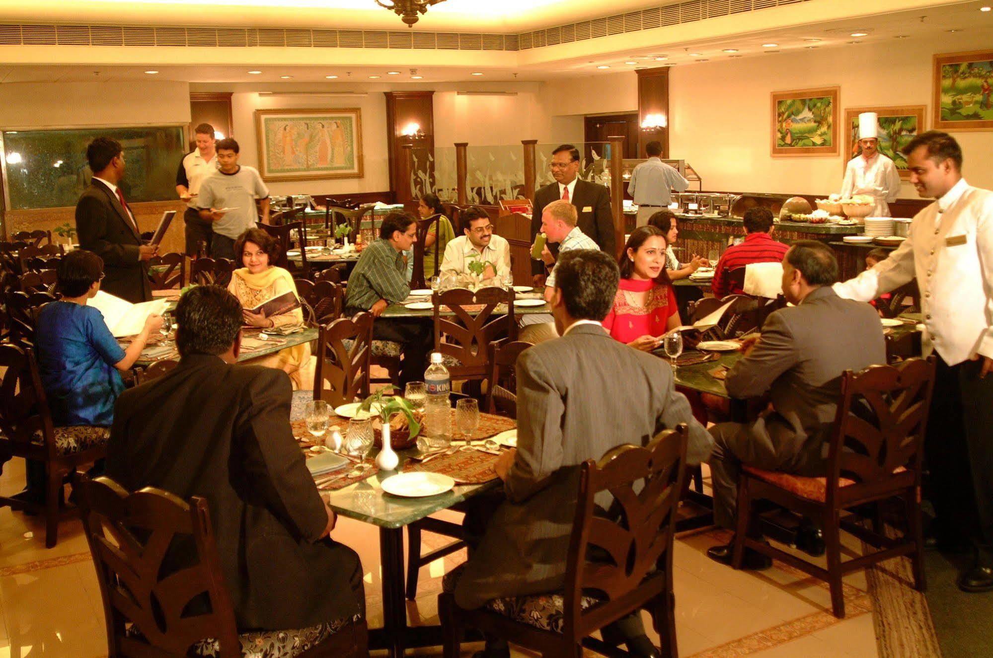 Welcomhotel By Itc Hotels, Rama International, Aurangabad Экстерьер фото