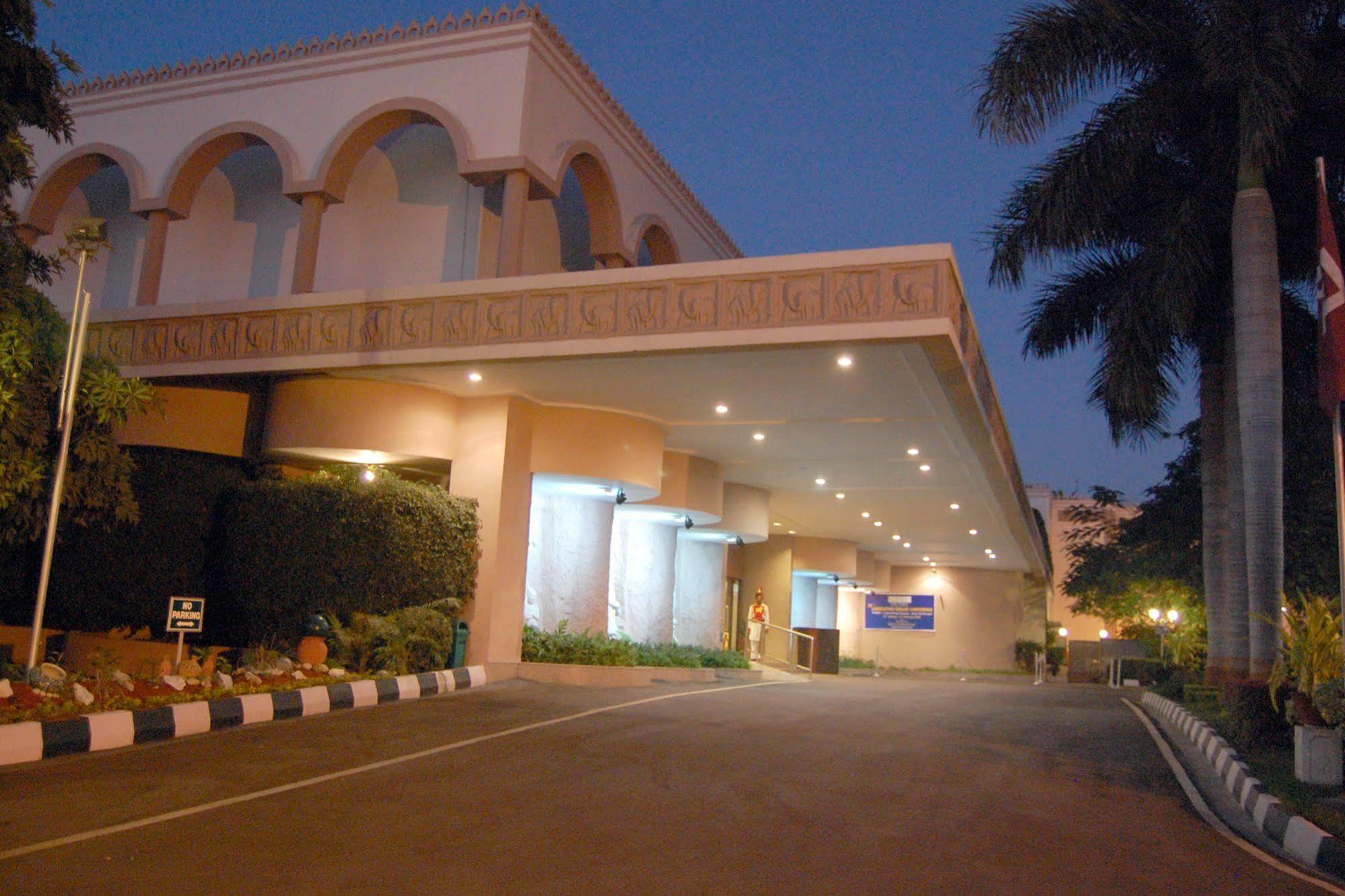 Welcomhotel By Itc Hotels, Rama International, Aurangabad Экстерьер фото