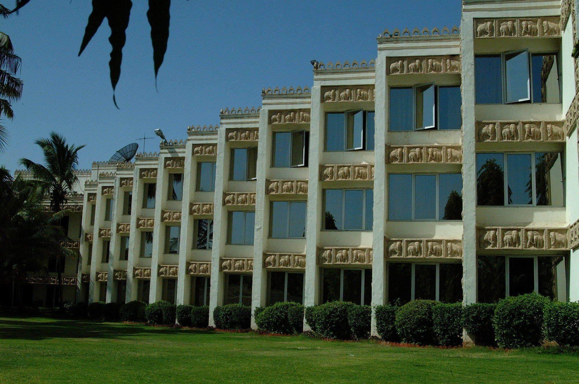 Welcomhotel By Itc Hotels, Rama International, Aurangabad Экстерьер фото